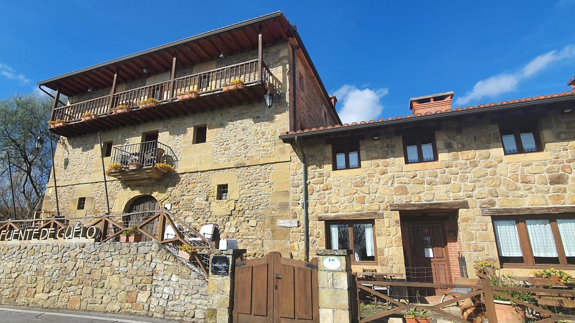 Fuente De Gueelo Guest House San Bartolomé de Meruelo Eksteriør bilde