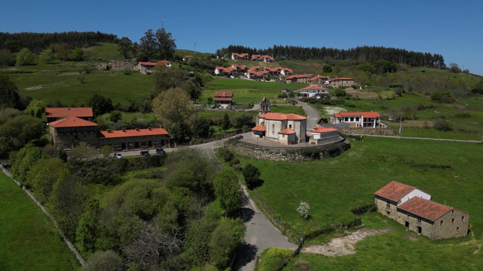 Fuente De Gueelo Guest House San Bartolomé de Meruelo Eksteriør bilde