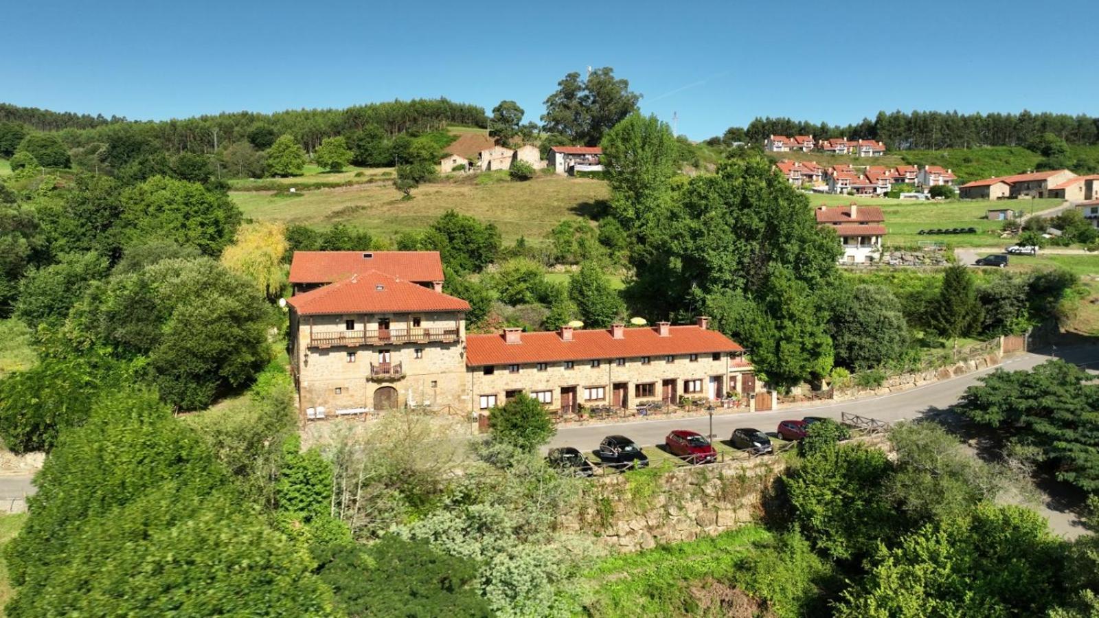 Fuente De Gueelo Guest House San Bartolomé de Meruelo Eksteriør bilde